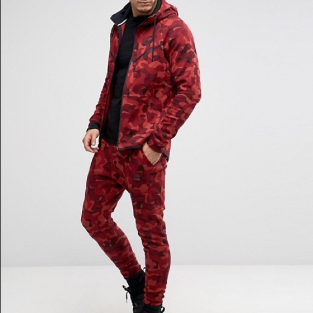 Nike Tech pants